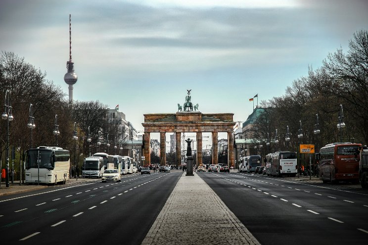 German Parliament votes to legalise cannabis