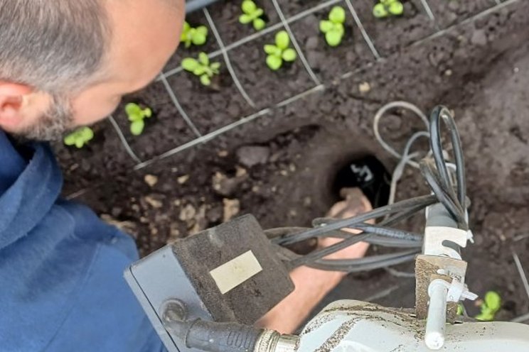 Virtual lysimeter calculates drain based on data and AI - Hortimedia