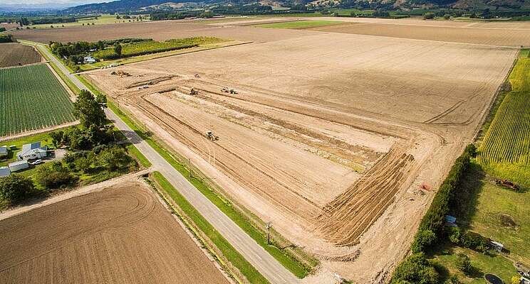 Mega-greenhouse arrives for year-round salad growing