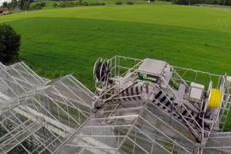 This machine easily cleans delicate greenhouse roofs