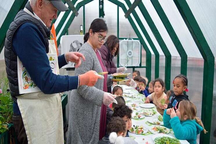 Healthy eating tips in mobile greenhouse